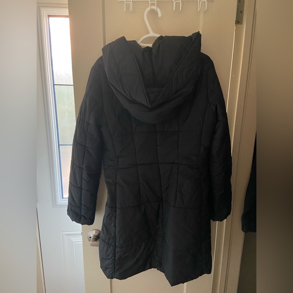 Le Chateau Winter Coat - Picture 2 of 3